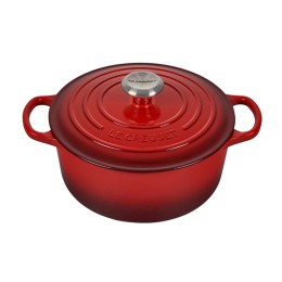 Le Creuset Signature Cast Iron Round Dutch Oven - 4.5qt