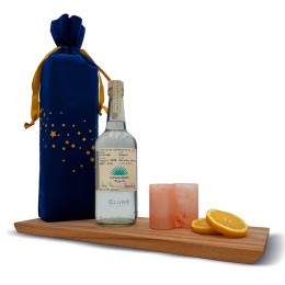 Engraved Casamigos Blanco 750ml Tequila with Shot Glasses in Elegant Gift Bag